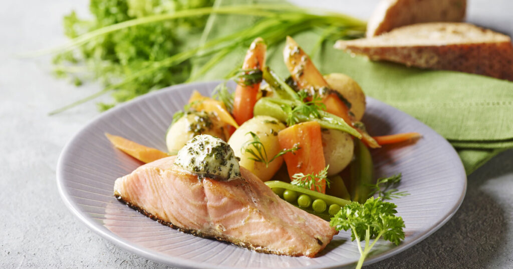 Nødder + frø + grønne grøntsager + fisk + mejeri